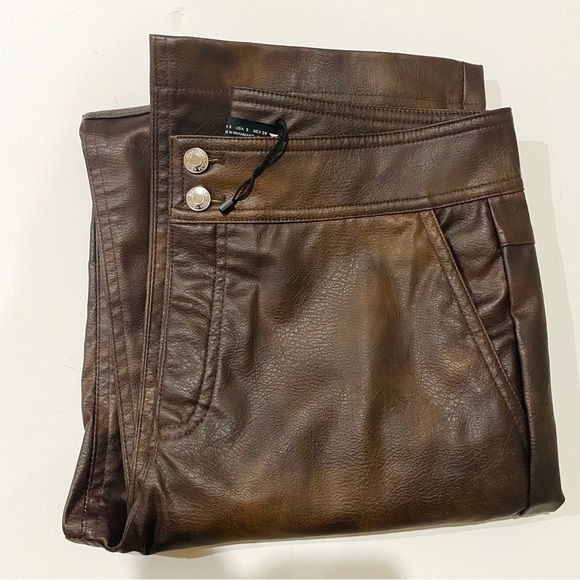 Zara faux leather high waisted pants with pockets - Picture 10 of 11